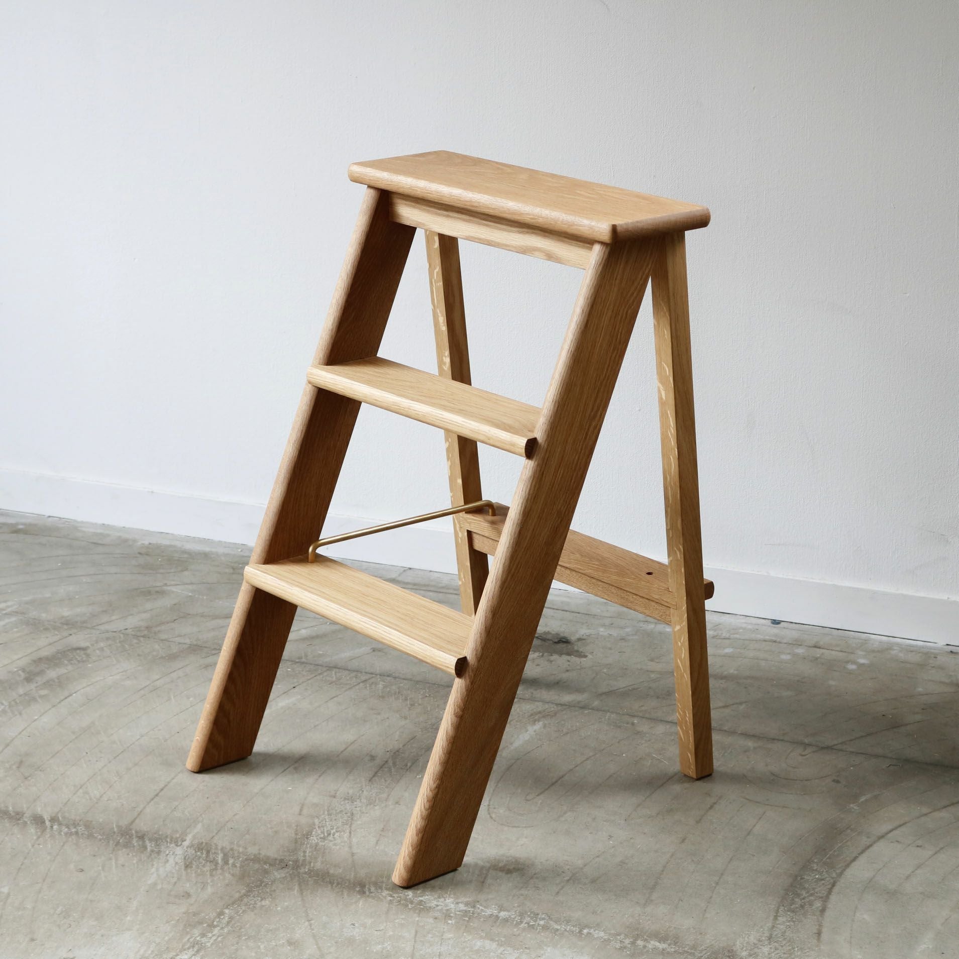 Step Stool［ステップスツール］｜折り畳み式スツール・脚立