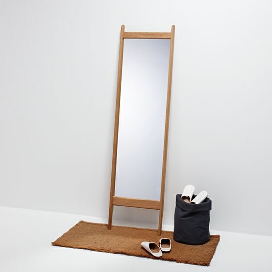 Perfume Closet　LOGO STAND MIRROR　スタンドミラー Stand Mirror［スタンドミラー］｜鏡・姿見｜Narrative - graf