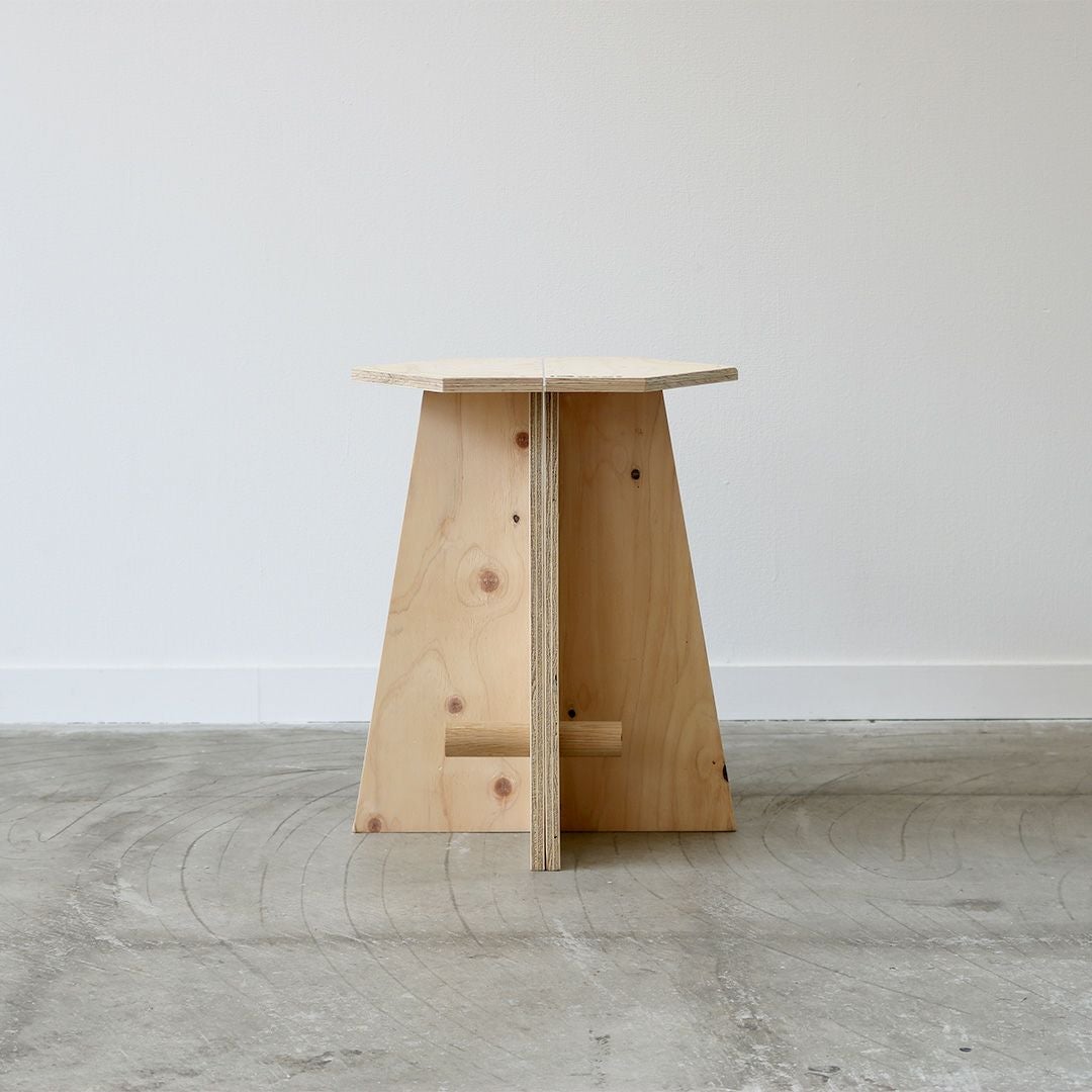 rokkaku stool［ロッカクスツール］｜スツール・花台｜graf